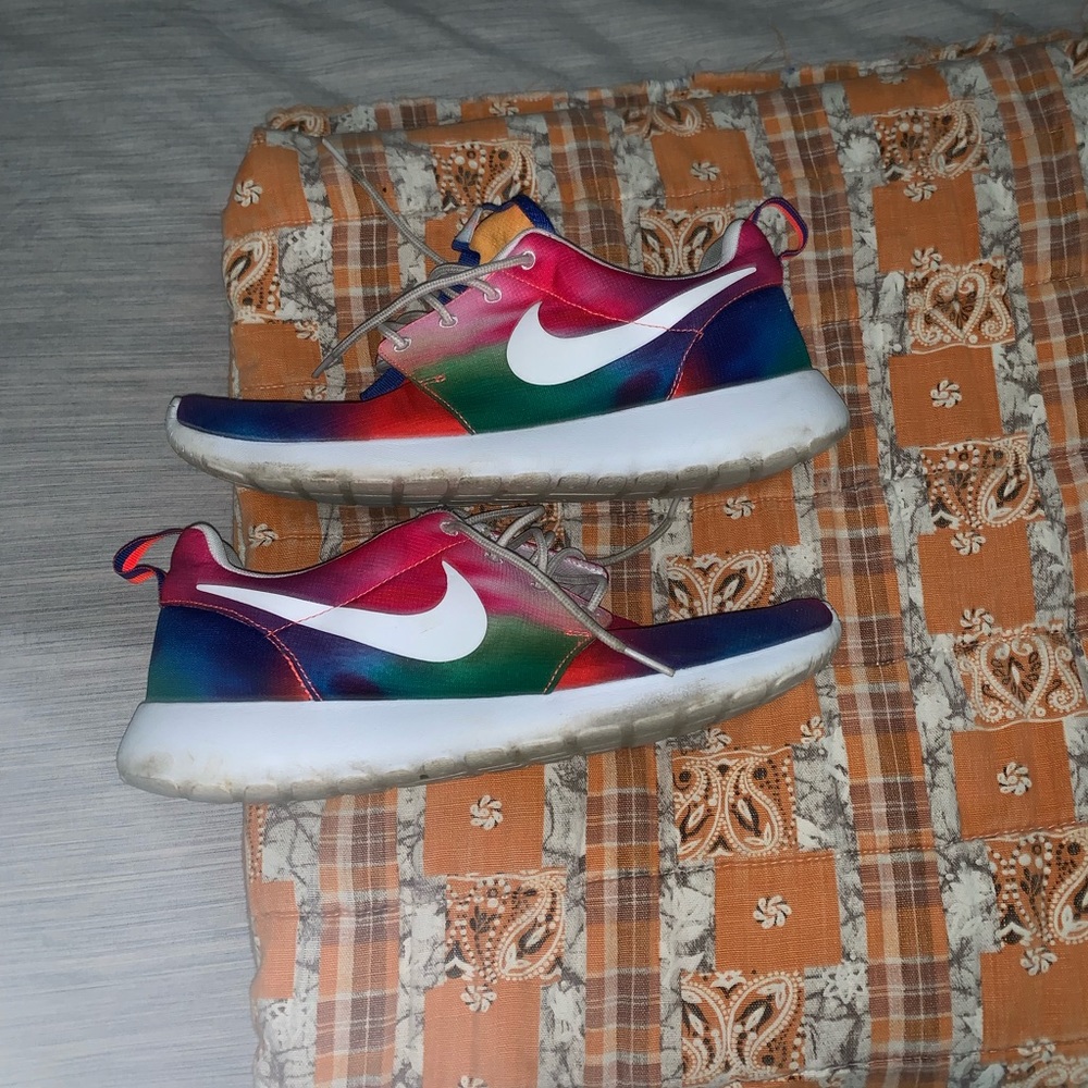 Men’s Nike’s! Size 10 in great condition